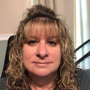 Meet your Posher, Deanna